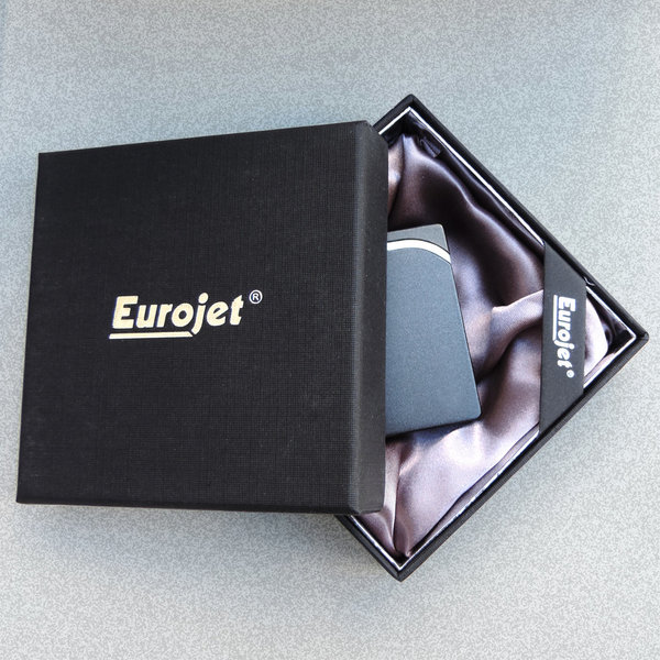 Eurojet edles anthrazit Gasfeuerzeug mit Gravur eines Vornamens auf der Vorderseite