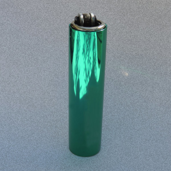 Kleines (6,5 cm) Clipper Micro Gas-Feuerzeug mit leuchtend grüner Hülle  mit Gravur