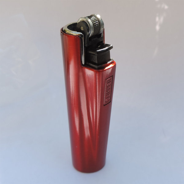 Kleines (6,5 cm) Clipper Micro Gas-Feuerzeug mit tief roter Hülle  mit Gravur